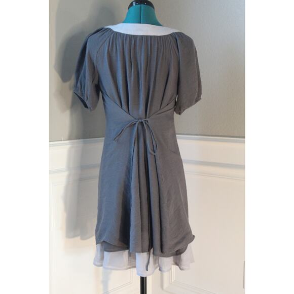 a’reve Gray Short Sleeve V-Neck Layered Hem Dress Women’s Size S - Picture 2 of 7